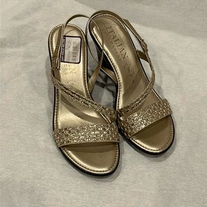 Gold Italian shoemaker size 7